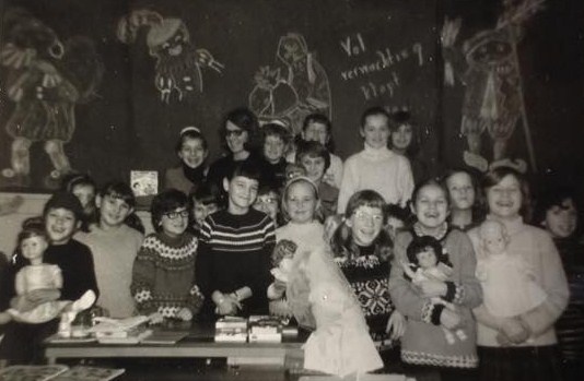 Bestand:Schoolfoto Mariaschool 1964 4e klas.jpg