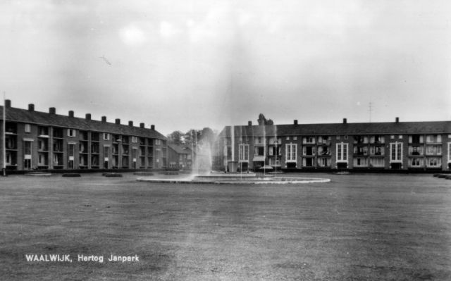 Bestand:ACWWK282 Hertog Janpark.jpg