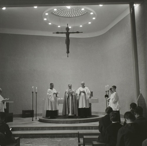Bestand:Inzegening kapel Dr. Mollercollege.jpg